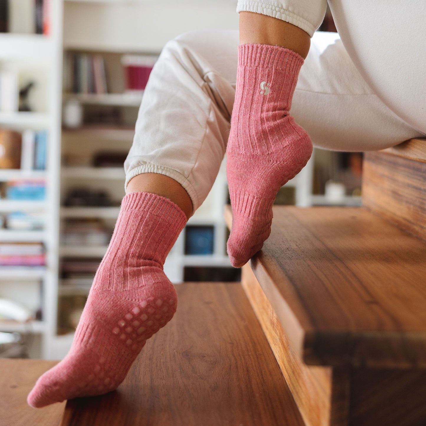 Serene Socks – Chaussettes antidérapantes en laine mérinos pour adultes – Corail – 1 paire