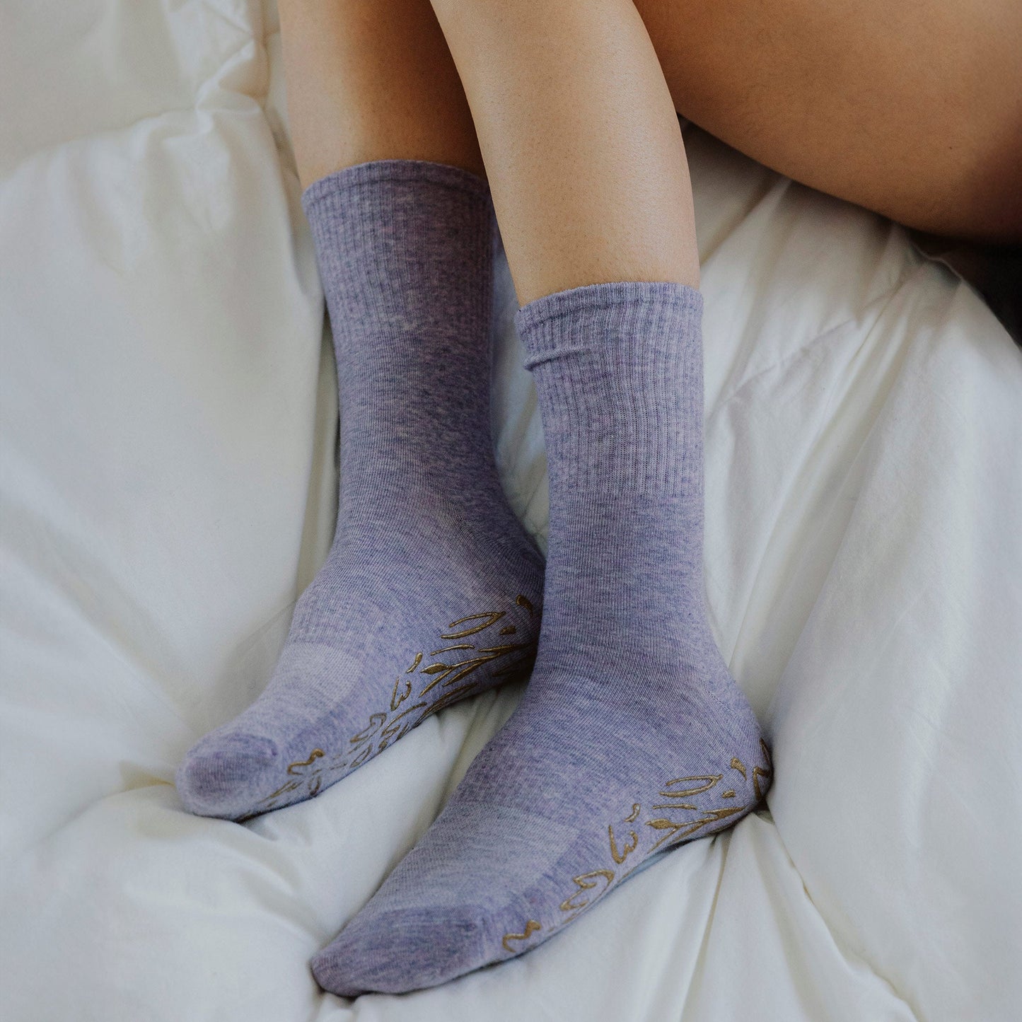 Calcetines Serene - Calcetines antideslizantes de algodón orgánico para adultos - 4 estaciones - Lavanda - 2 pares